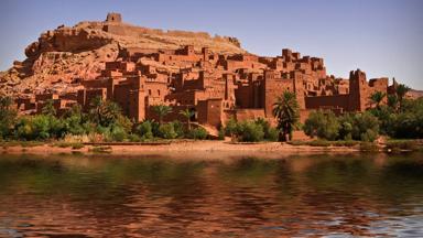 marokko_draa-tafilalet_ait-ben-haddou_overzicht-dorp_water_shutterstock