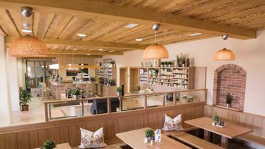 FOX_AT_Burgenland_Neutal_Jufa hotel Neutal_restaurant