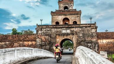 vietnam_hue_stadspoort_citadel_b