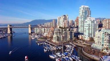 canada_vancouver_jachthaven_skyline_b