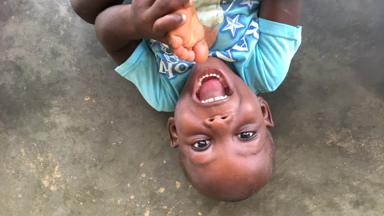 suriname_danpaati_kindje_marron_lokalebevolking_f