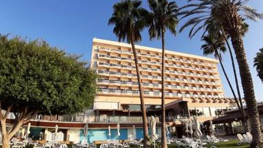 Cyprus_Limassol_Poseidonia_Beach_Hotel_Exterieur1