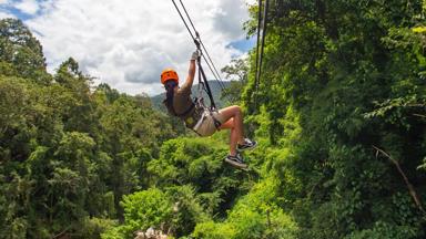 thailand_chiang-mai_zipline_vrouw_shutterstock_1156154755