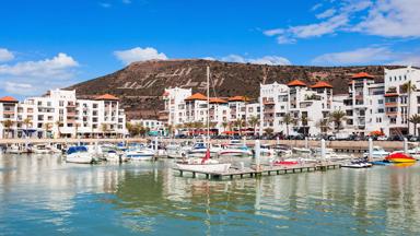 marokko_souss-massa_agadir_haven_boot_heuvel_appartementen_zee_b