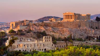 griekenland_attica_athene_akropolis_parthenon__ruine_uitzicht_zonsondergang_GettyImages-88786323