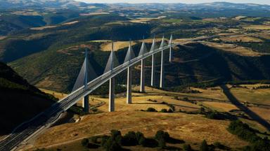 Frankrijk-Occitanie-Aveyron-Millau-viaduct©CRT Occitanie-Dominique.Viet