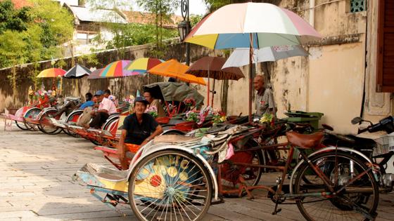 maleisie_penang_georgetown_fietstaxi_trishaw_becak_straatbeeld_w.jpg