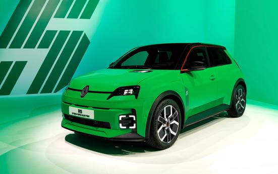 Recht in het hart: de nieuwe Renault 5 | ANWB