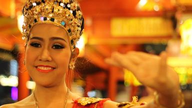 thailand_bangkok_riviercruise_danseres_w.jpg