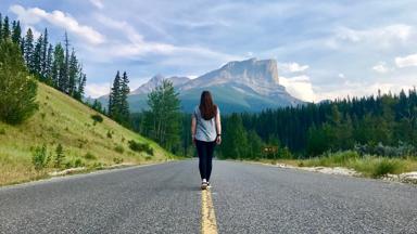 canada_alberta_icefield-parkway_reiziger_weg_w
