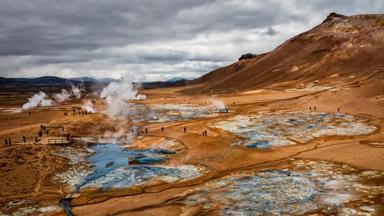 ijsland_myvatn_hverir_geothermisch-gebied_bronnen_natuurgebied_shutterstock