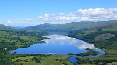schotland_highlands_schotse-hooglanden_perthshire_kenmore_loch-tay_meer_rivier_landschap_getty