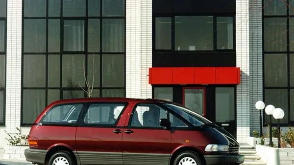 Toyota Previa I
