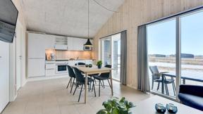 vakantiepark_denemarken_midden-jutland_sondervig_lalandia-sondervig_driekamerwoning-active_keuken_h