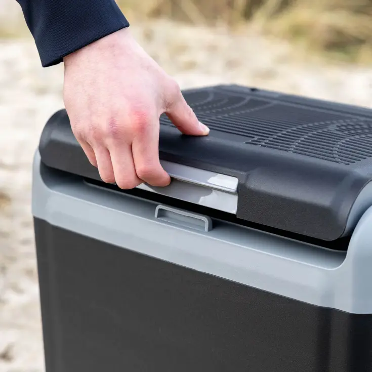 E24 Koelbox - Koelen of Verwarmen - 22L