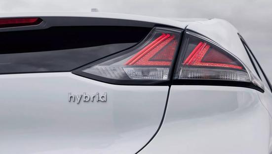 Hyundai IONIQ hybrid