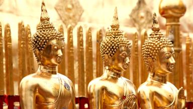 thailand_chiang-mai_doi-suthep-tempel_boeddha_goud_w
