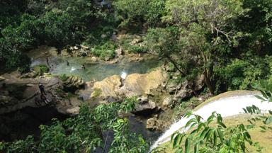 cuba_soroa_zwemmen bij waterval_w