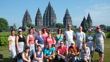 Indonesie_java_jogjakarta_prambanan_groepsfoto_w.jpg