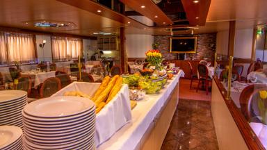 Nederland_riviercruise_MS Olympia_Dutch Cruise Line_buffet restaurant_h