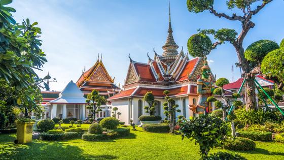 thailand_bangkok_bangkok_vakantie-bangkok_wat-arun-tempel_bomen_beeld_shutterstock