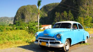 cuba_vinales_oldtimer voor mogote_b