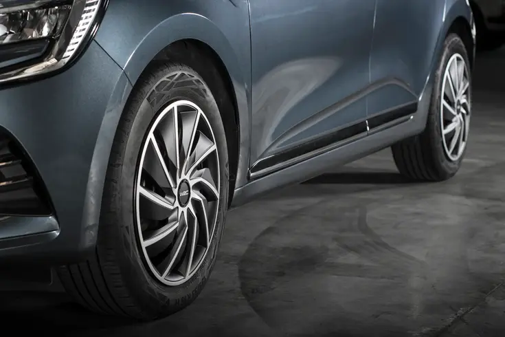 WRC Wieldoppen 15" - zilver/zwart 4 stuks