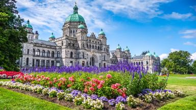 canada_british-columbia_vancouver-island_victoria_parlement_bloemen_b