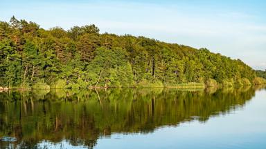 zweden_smaland_vaxjo_meer_shutterstock (1)