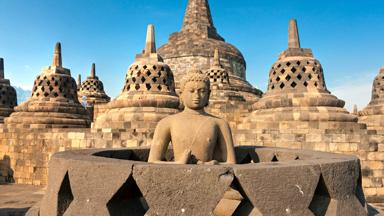 indonesie_java_yogjakarta_borobudur_tempel-complex_boeddha-beeld_stoepa_b.jpg