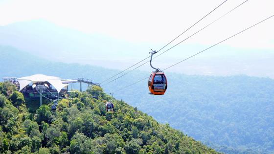 maleisie_langkawi_kabelbaan_luchtfoto_uitzicht_gebergte_shutterstock