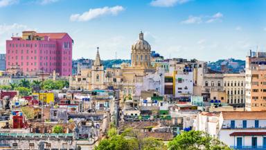 cuba_la_habana_havana_skyline_gebouwen_shutterstock