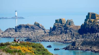wandelrondreis_frankrijk_bretagne_s-cape_pointe_du_grouin_uitzicht_crt_bretagne