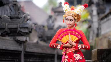 indonesie_bali_hindu-tempel_ramayana-dans_vrouw_getty.jpg