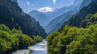 griekenland_vikos kloof_aoos rivier_pindos gebergte_shutterstock