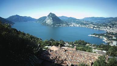 Zwitserland_treinreizen_Grand Train_Lugano_beeld met meer 1_h