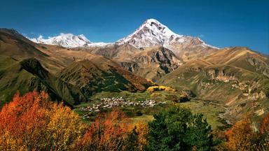 georgie_algemeen_kazbegi_mount kazbek_berg_a