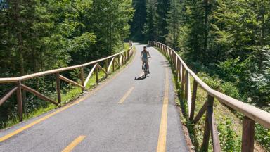 italie_friuli-venezi-giulia_alpe-adria-ciclovia-trail_fiets_getty