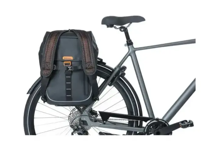 Basil Miles Tarpaulin Nordlight zw oranje 17L