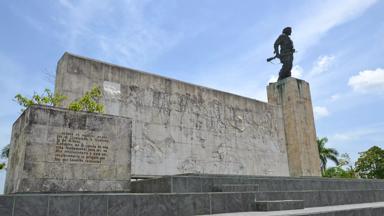 cuba_santa-clara_che-guevara-monument_mausoleum_shutterstock_258712949