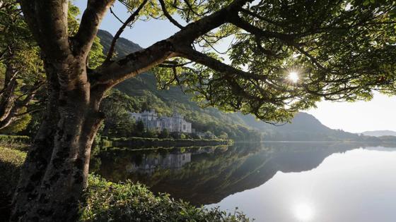 sfeer_ierland_county-galway_connemara_kylemore-abbey_tourism-ireland.jpg