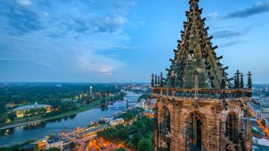 duitsland_saksen_magdenburg_elbe_rivier_toren_avond_pixabay