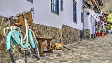 colombia_villa-de-leyva_straatbeeld_fiets_b