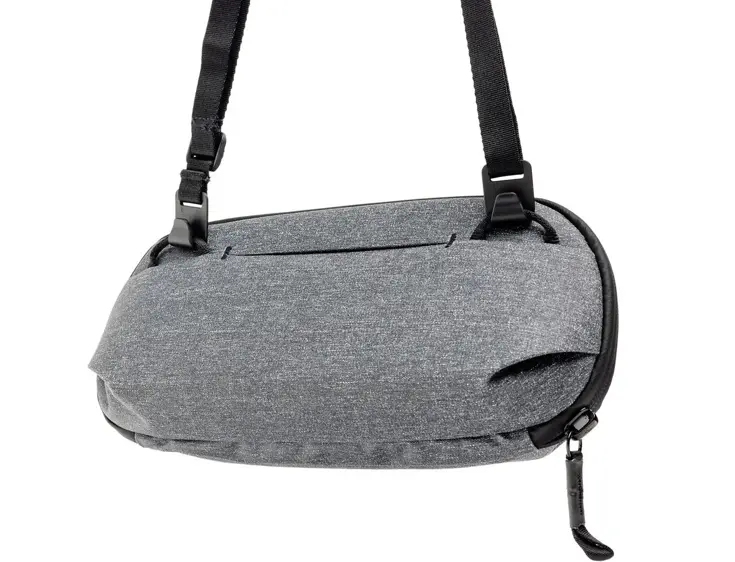 Tech Pouch Small – Charcoal