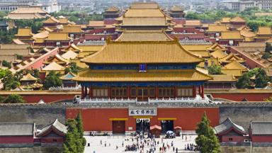 china_beijing_verboden-stad_overzicht_mensen_geelgouden-daken_b