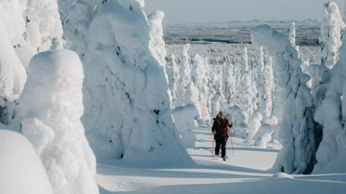 Finland_FinsLapland_Posio_HotelKirikeskus_Snowshoing2_h