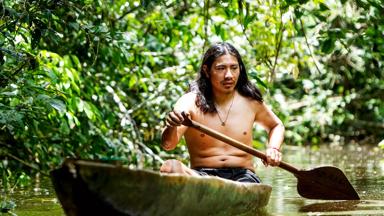 ecuador_amazone_local_man_kano_regenwoud_b