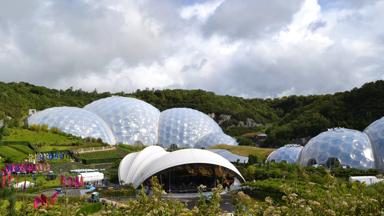 engeland_cornwall_eden-project_kassen_botanische-tuinen_koepel_pixabay.jpg