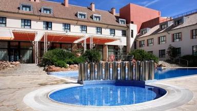 hotel_spanje_malaga_hotel-antequera_voorzijnde_zwembad-buiten