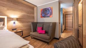 Hotel Adapura - Stylish Room